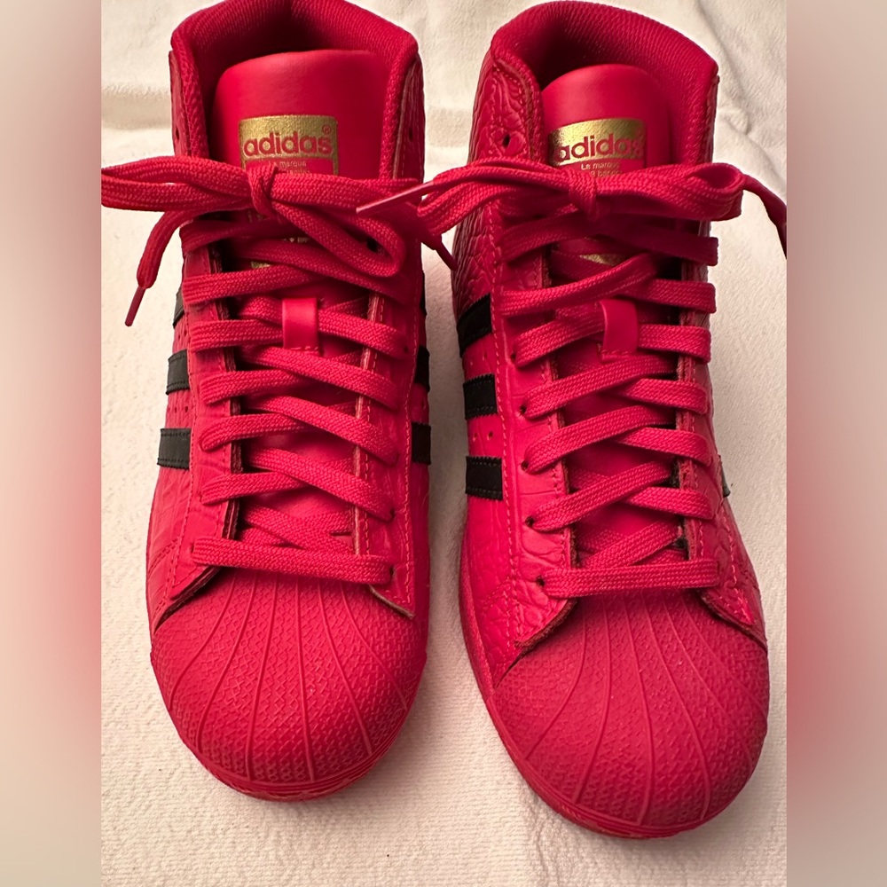 Adidas Red Snakeskin Leather High Top Superstar (Big Boys Size: 5)